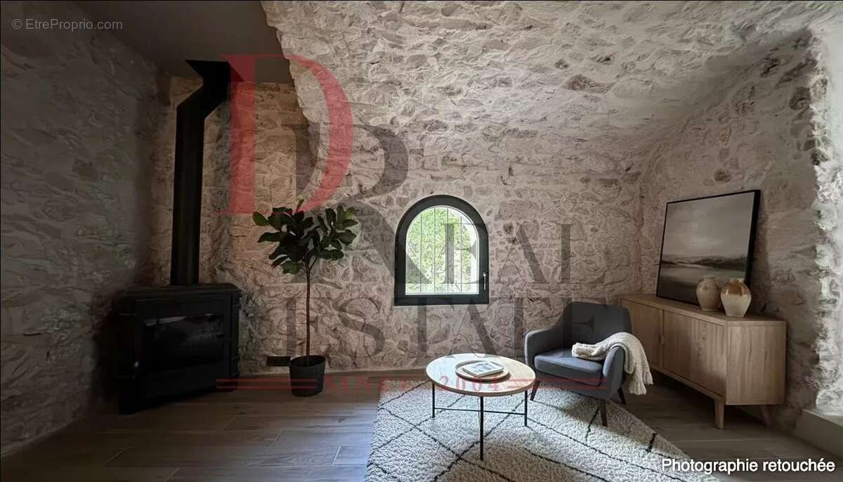 Appartement à LA TURBIE