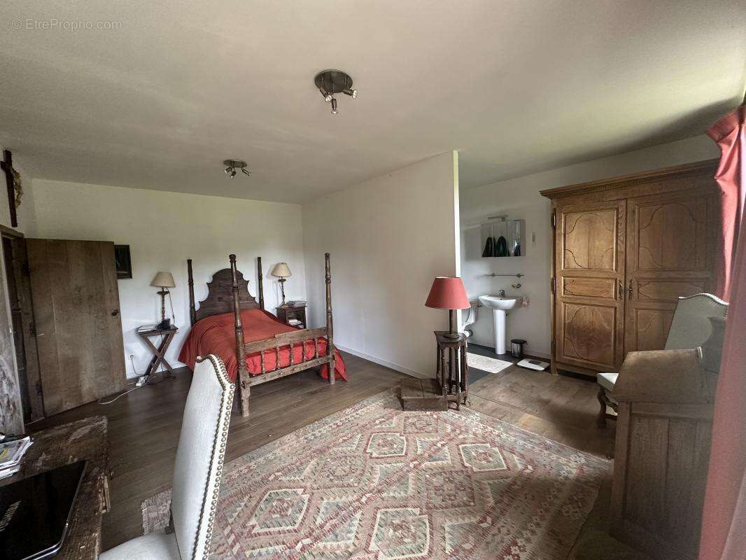 Maison à PONT-L'EVEQUE