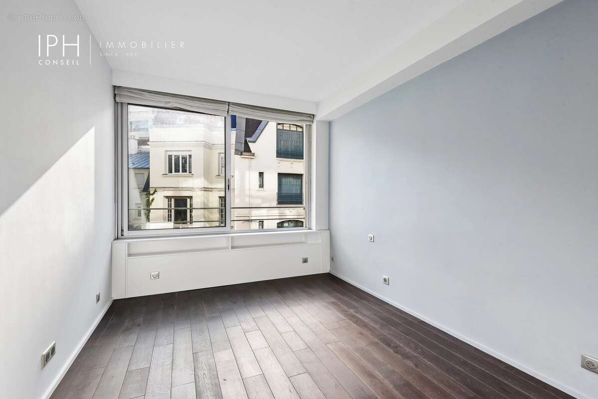 Appartement rénové, lumineux et proche commodités - photo 13
