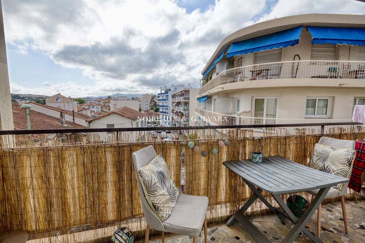 Appartement à LE CANNET