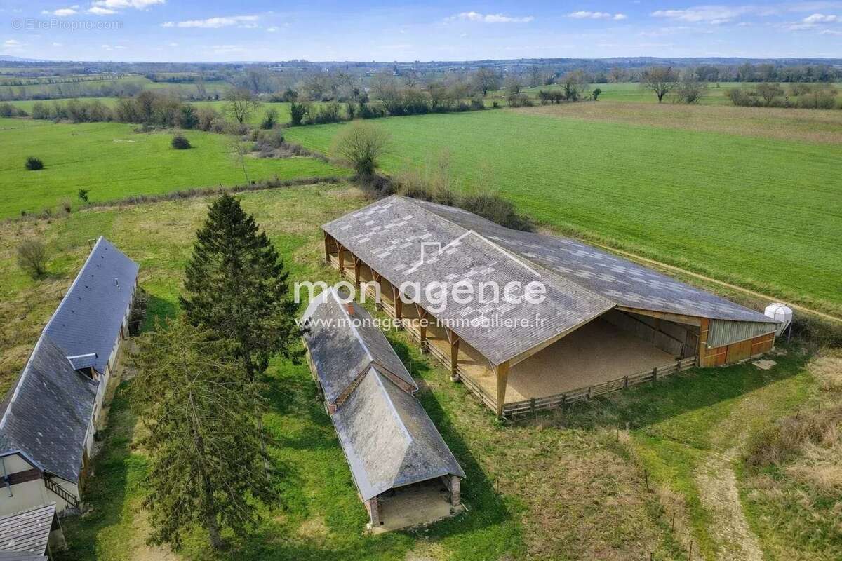 Maison à BUCHY