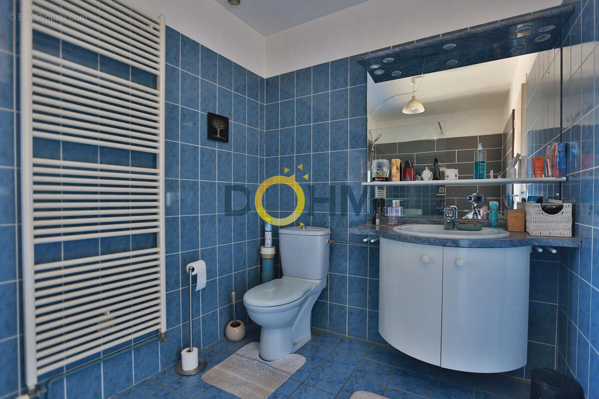 Maison à FRUGIERES-LE-PIN