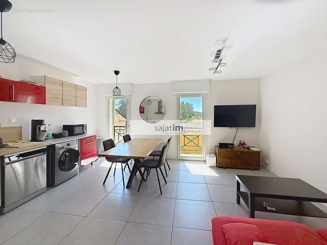 Appartement à CUERS