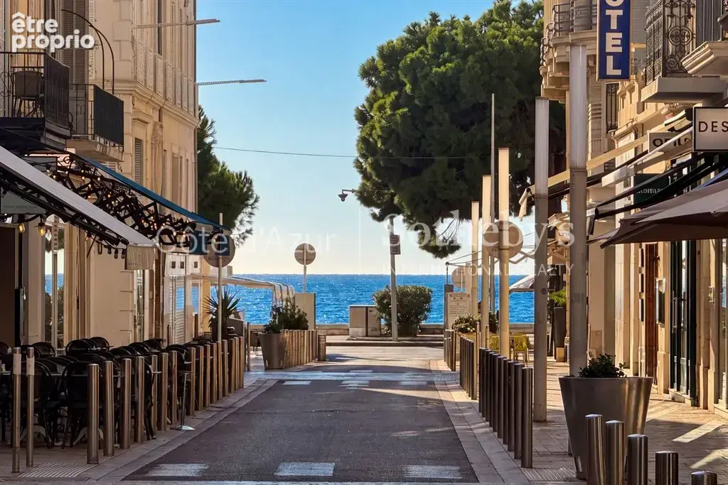 Appartement 2 pièces rénové à Cannes, à deux pas de la Croisette et des plages - photo 2