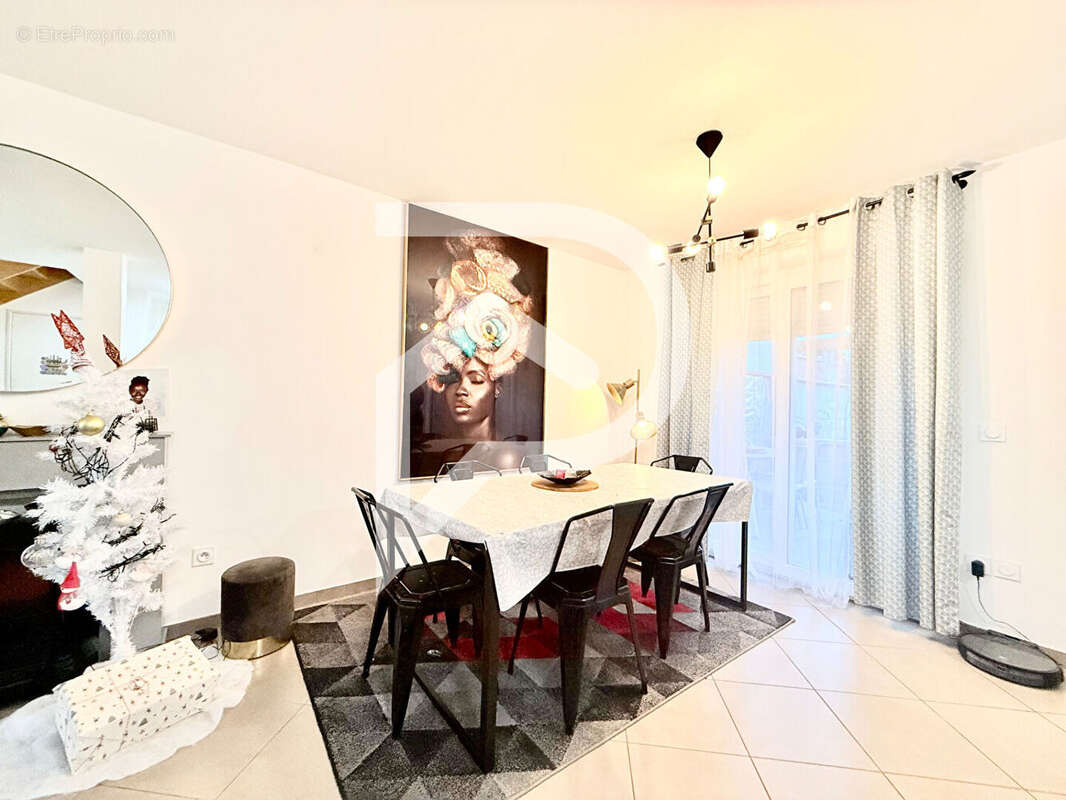 Maison à MONTATAIRE