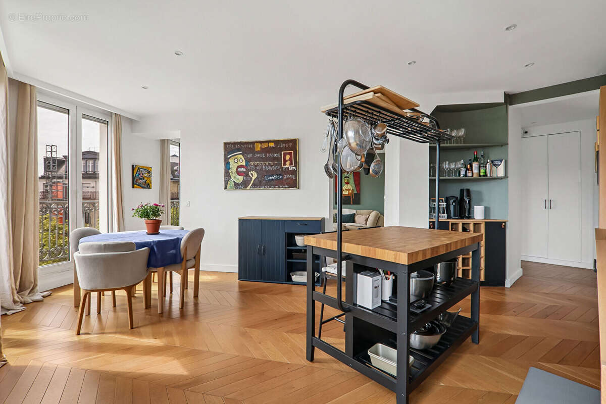 Appartement à PARIS-4E