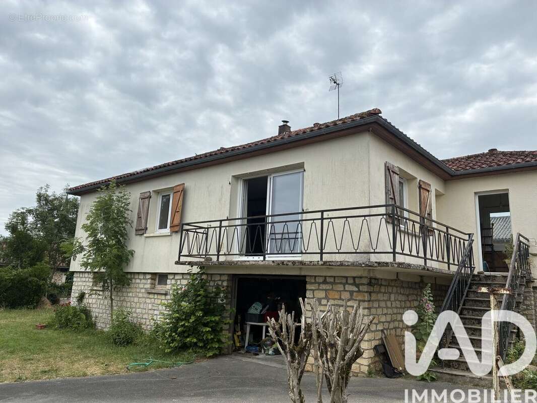 Photo 3 - Maison à SAINT-MAURICE-DES-LIONS