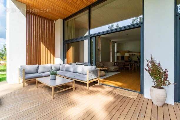 Appartement à AUBERVILLIERS