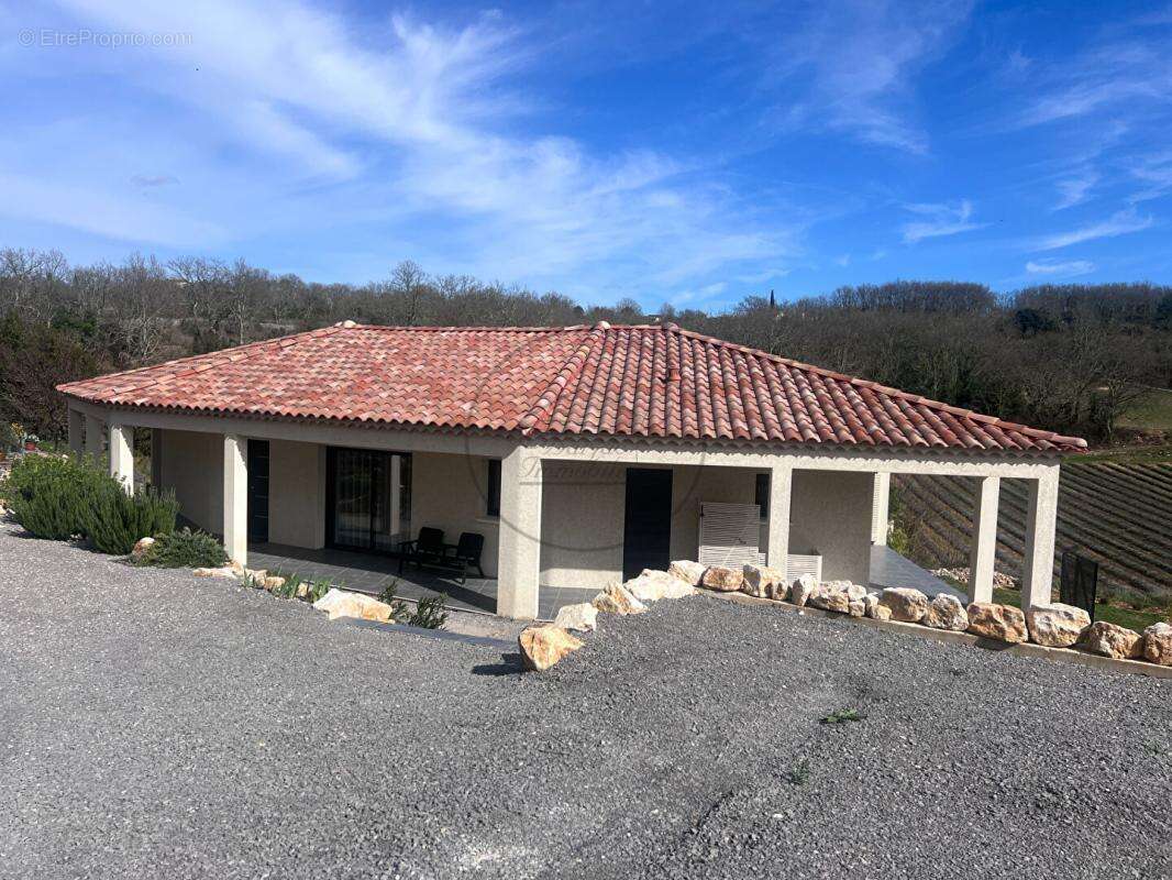 Maison à BARJAC