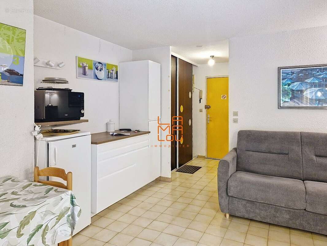Studio 23 m² + loggia - photo 3