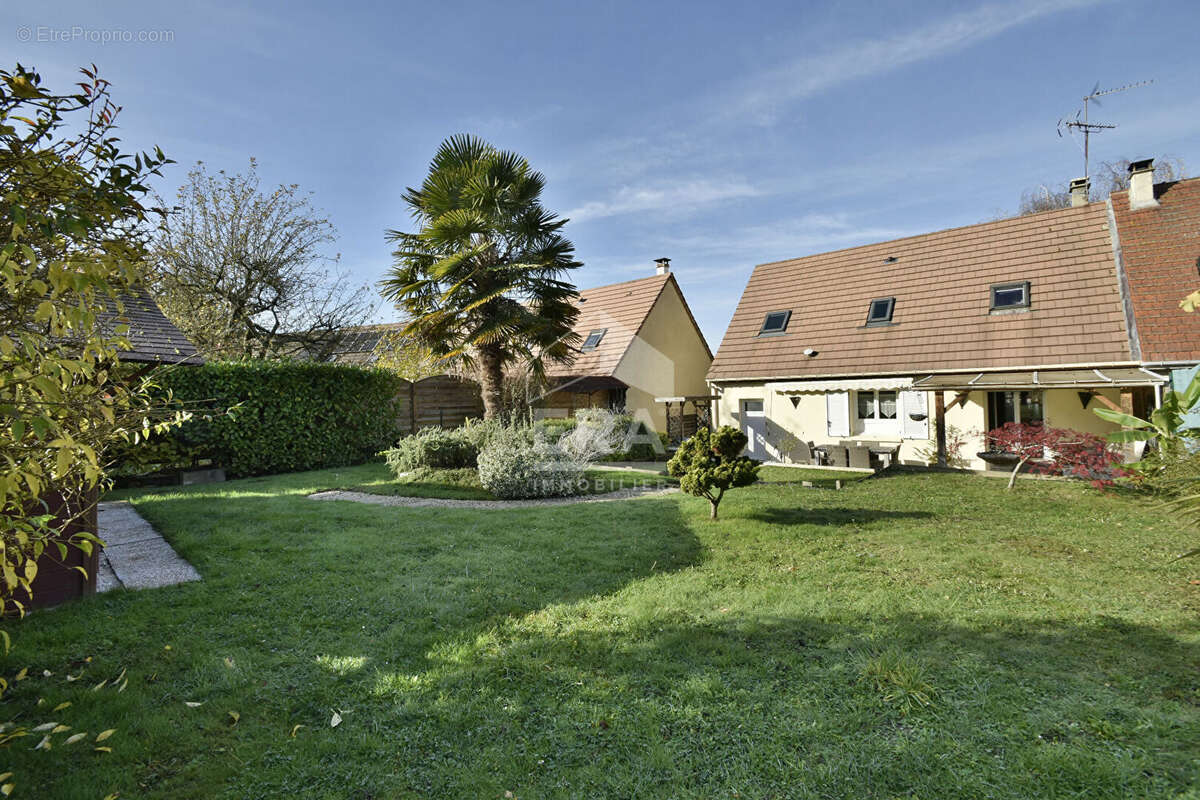 Maison à VILLIERS-SAINT-FREDERIC