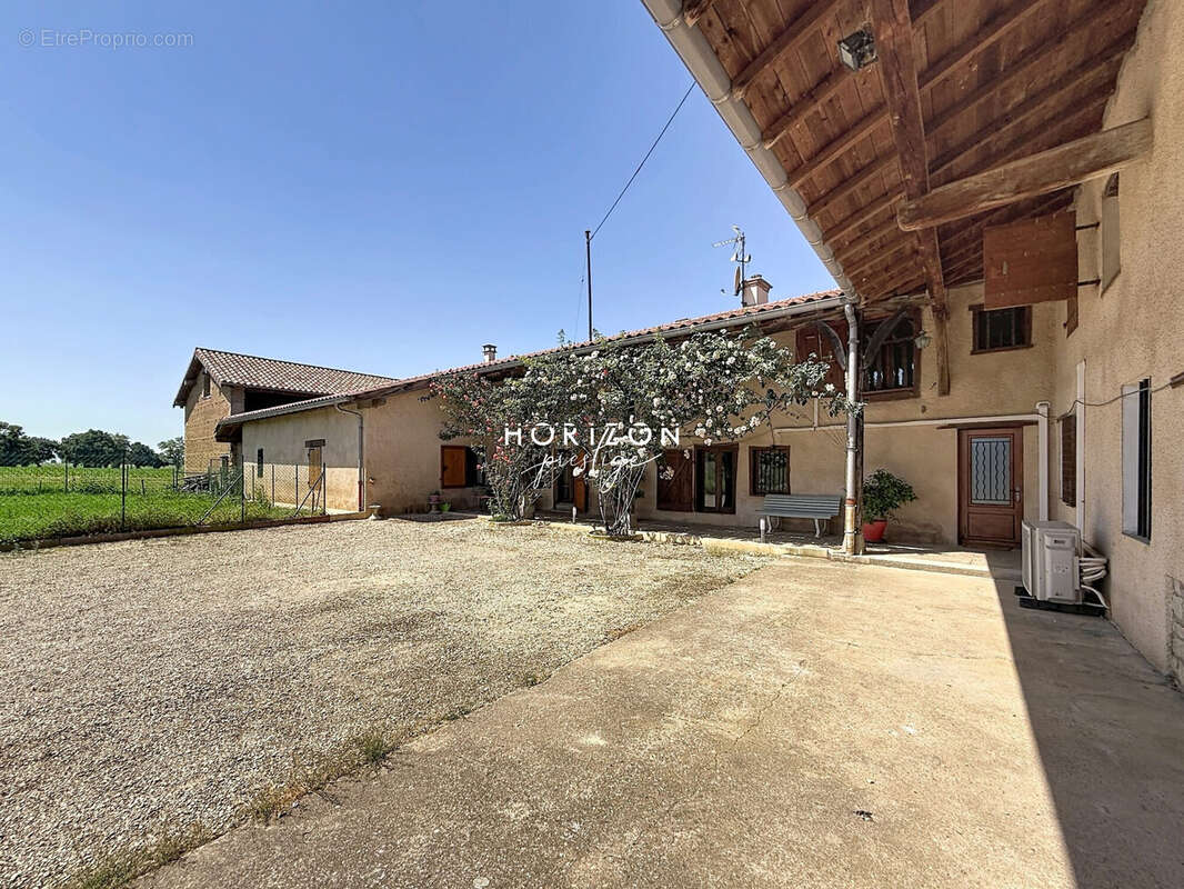 Maison à ILLIAT