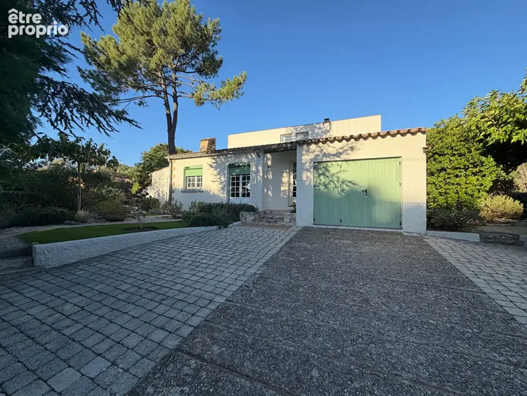 Maison Bagnols Sur Cèze - 7 pièces- 153 m² - photo 17