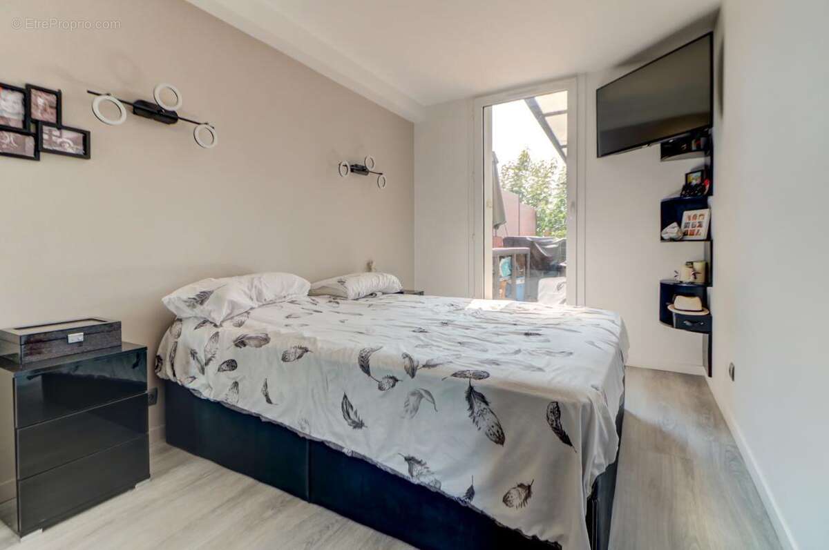 Appartement 92 m² à Carros  - photo 9