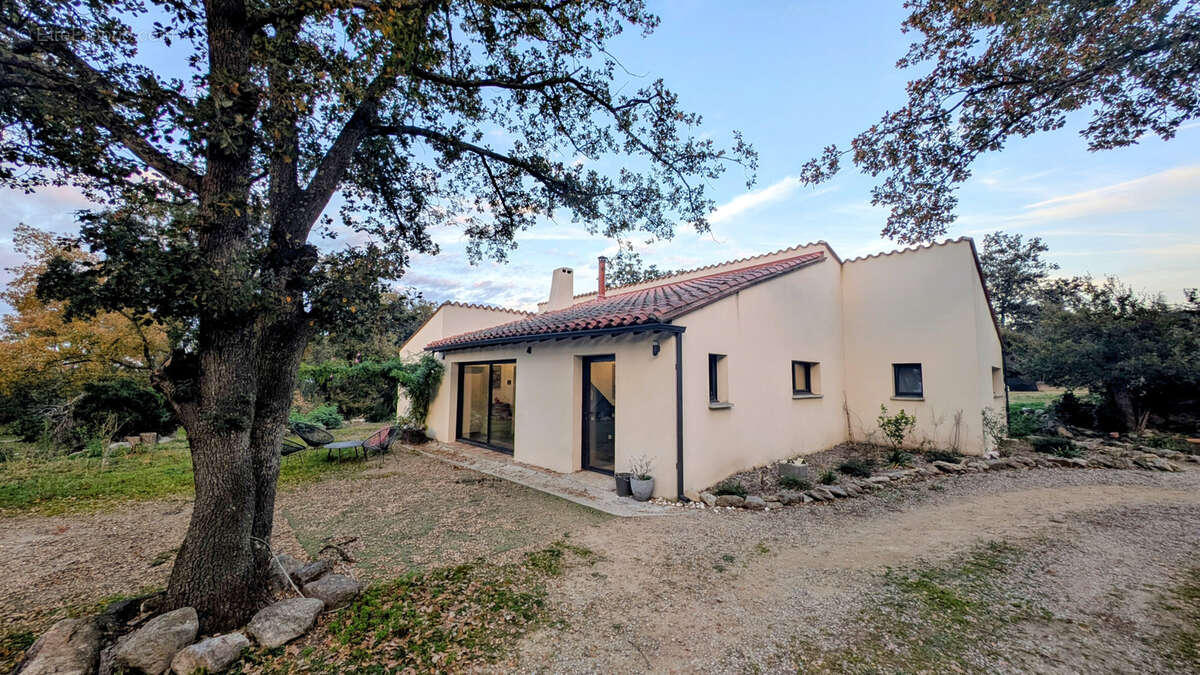 Maison à LAROQUE-DES-ALBERES