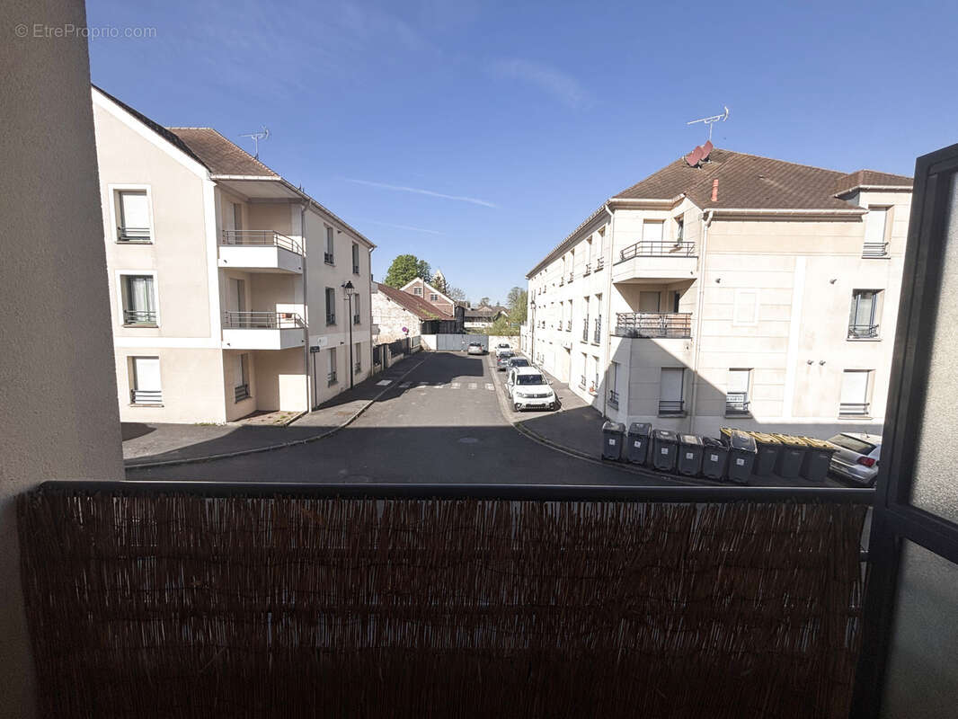 MARLY LA VILLE,  STUDIO de 36m2 habitable avec balcon et parking - photo 4