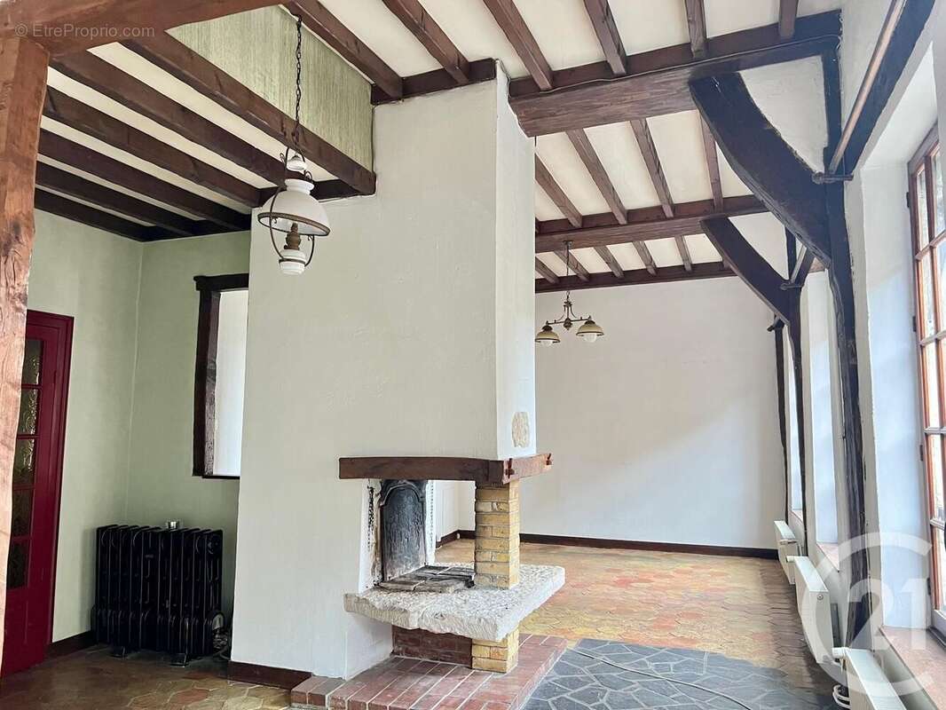 Maison à IVRY-LA-BATAILLE