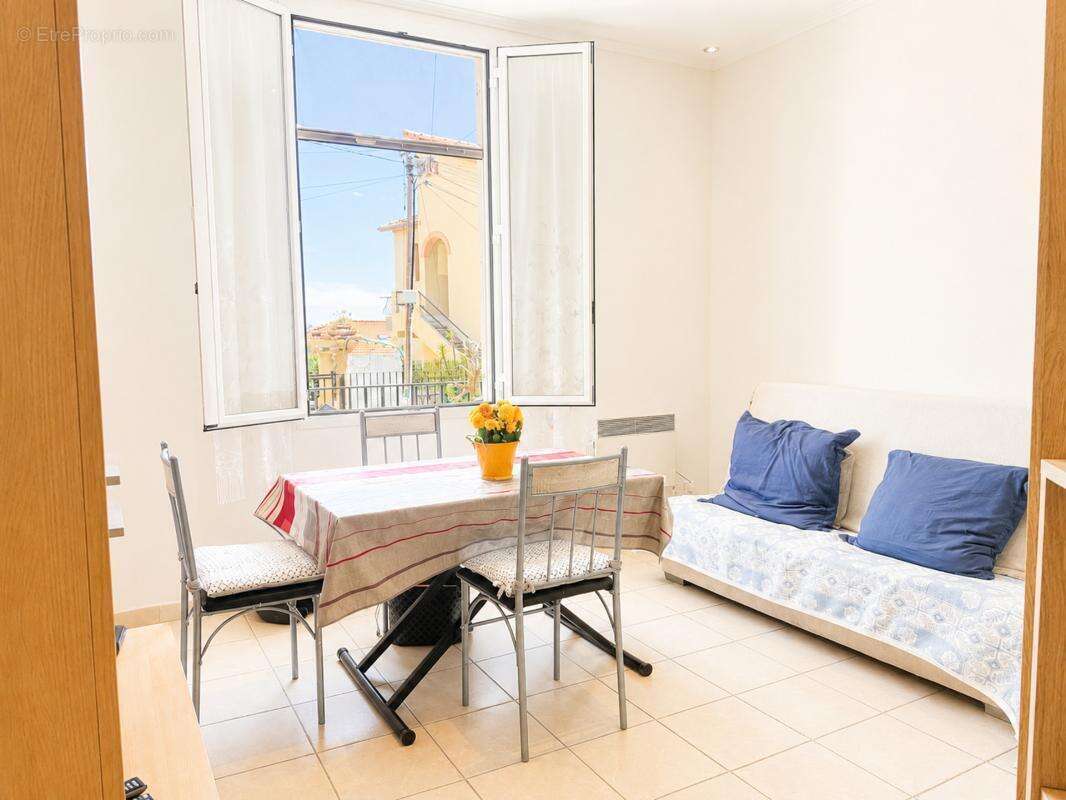 Appartement à CAP-D'AIL
