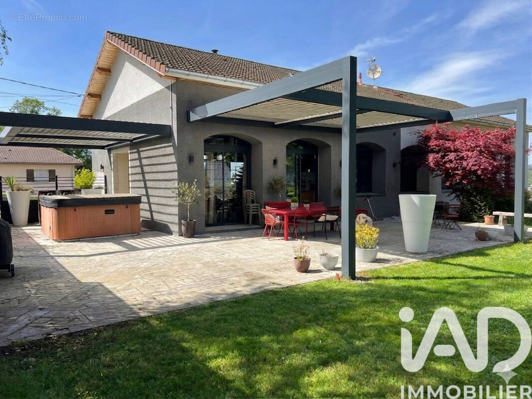 Photo 1 - Maison à ARBENT
