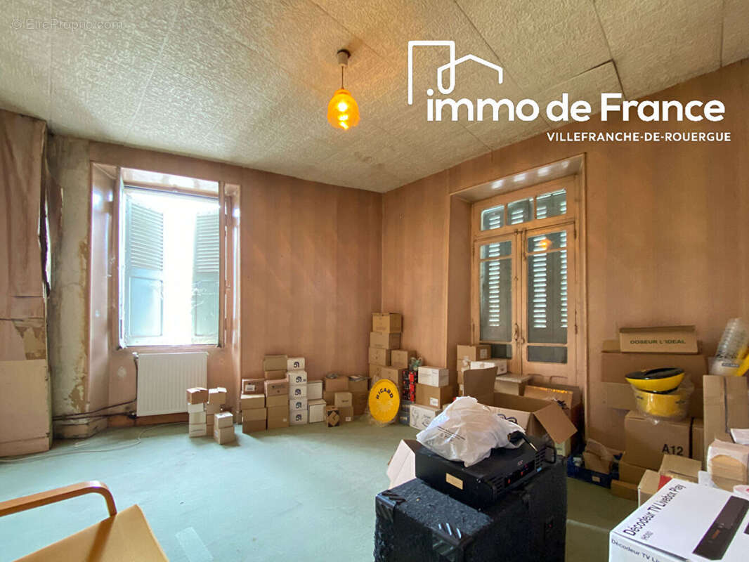 Commerce à VILLEFRANCHE-DE-ROUERGUE