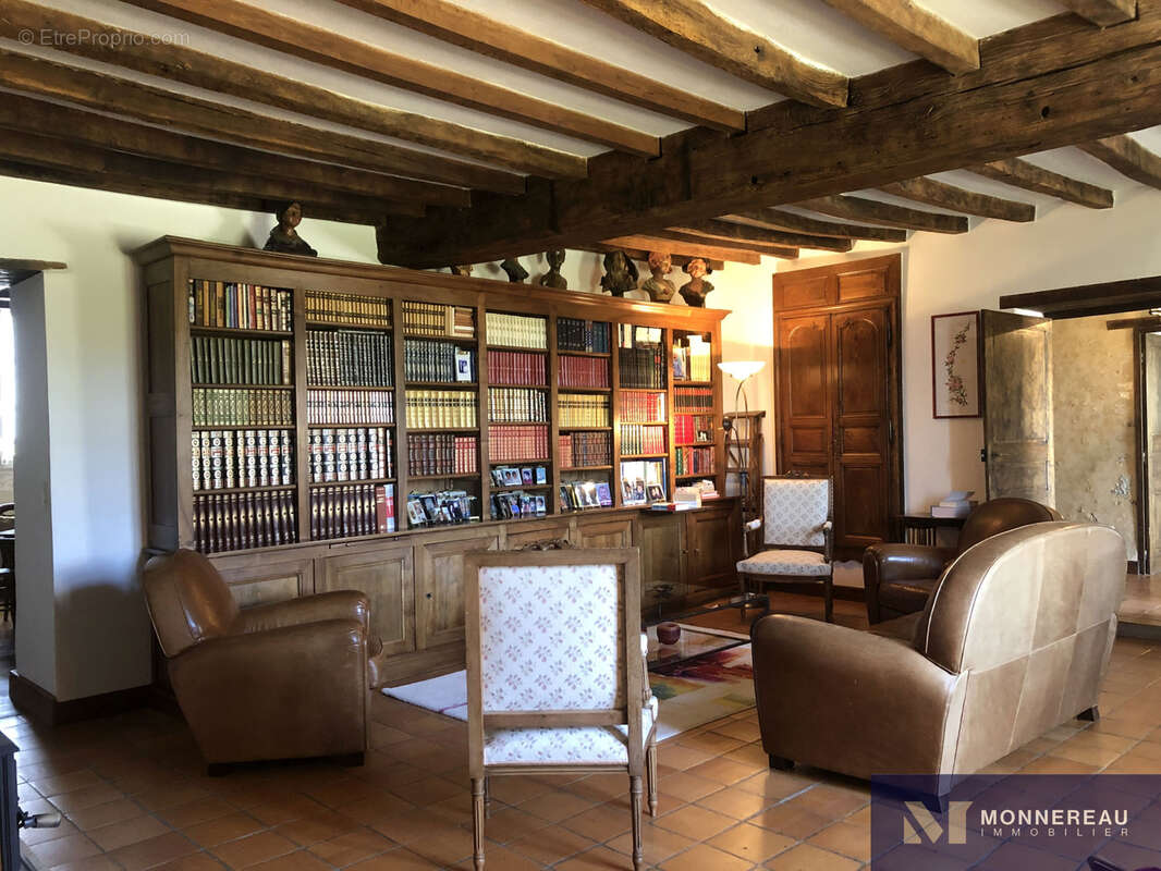 Maison à BRIE-SOUS-BARBEZIEUX