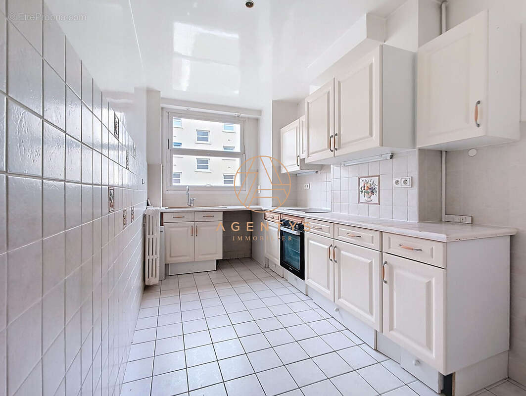Appartement à SAINT-MAUR-DES-FOSSES