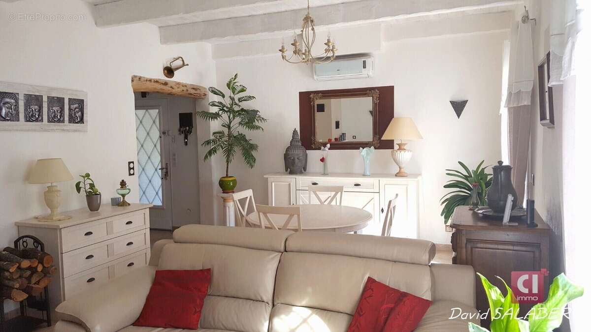 Maison à FORCALQUEIRET
