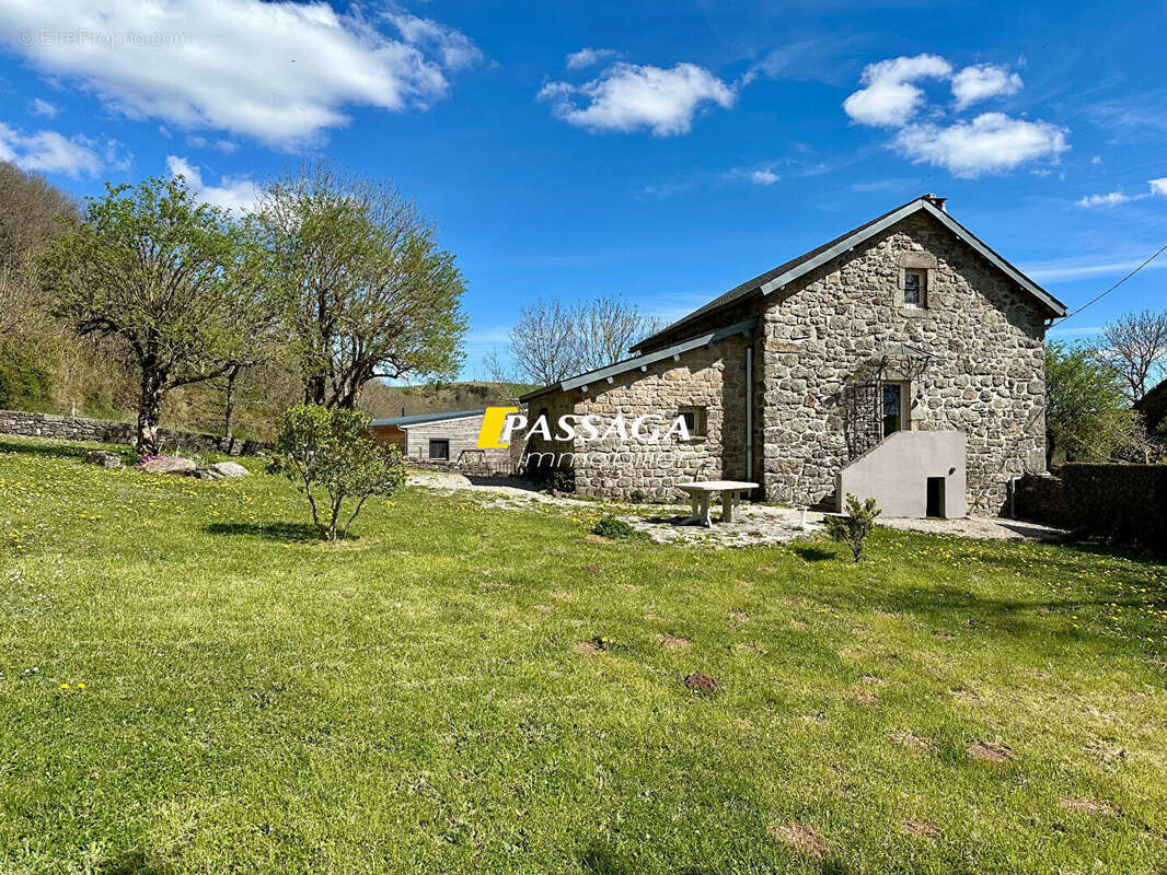 Maison à SEVERAC-LE-CHATEAU