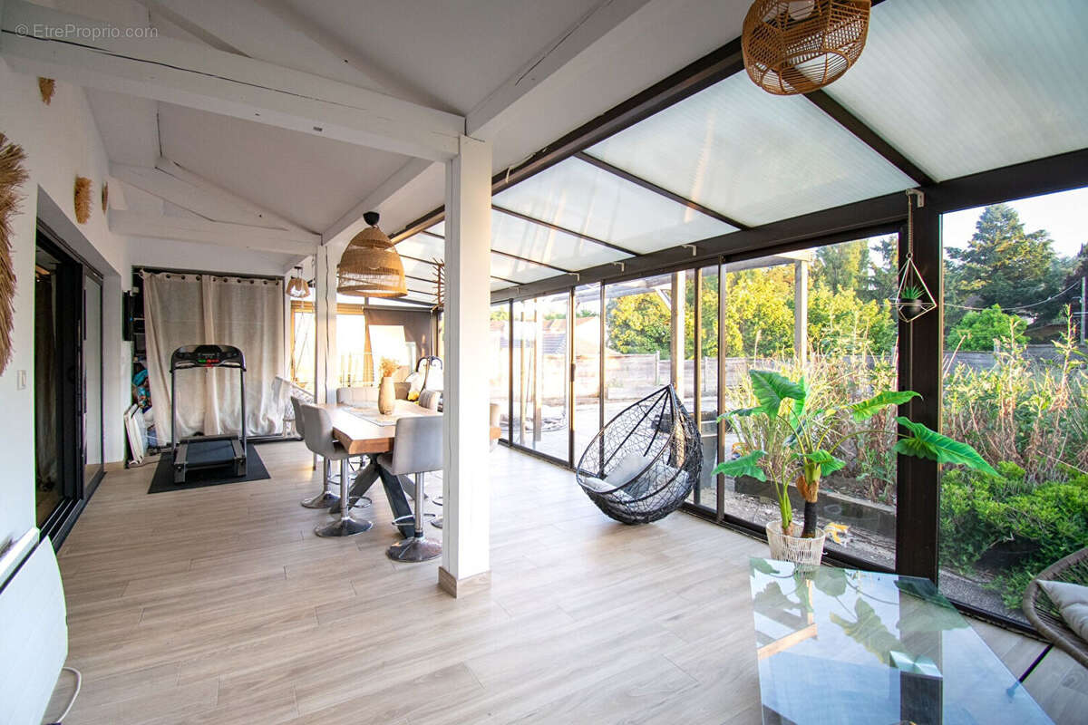 Appartement à LA VERPILLIERE