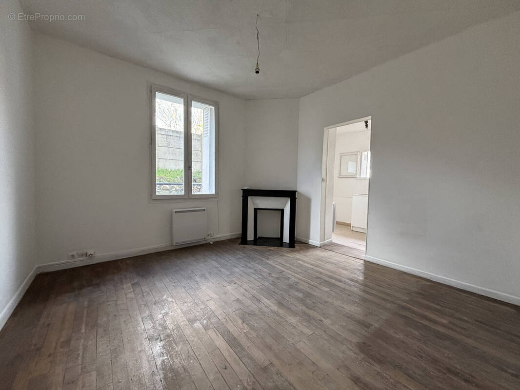 Appartement à SARTROUVILLE
