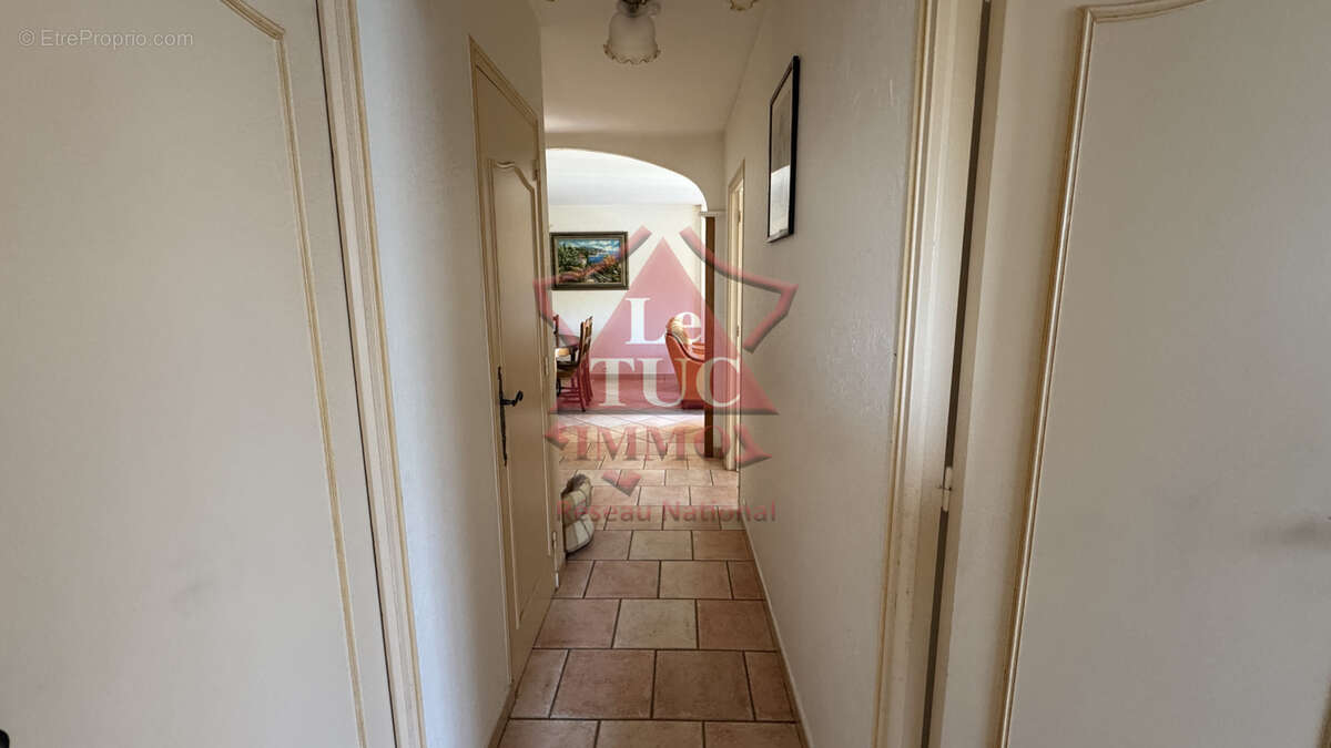 Appartement à PEYMEINADE