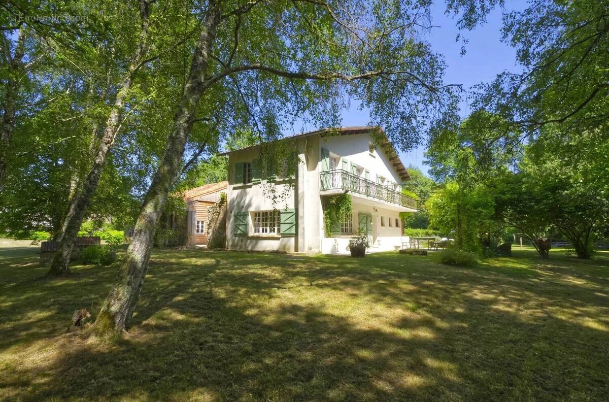 Maison à ALLOUE