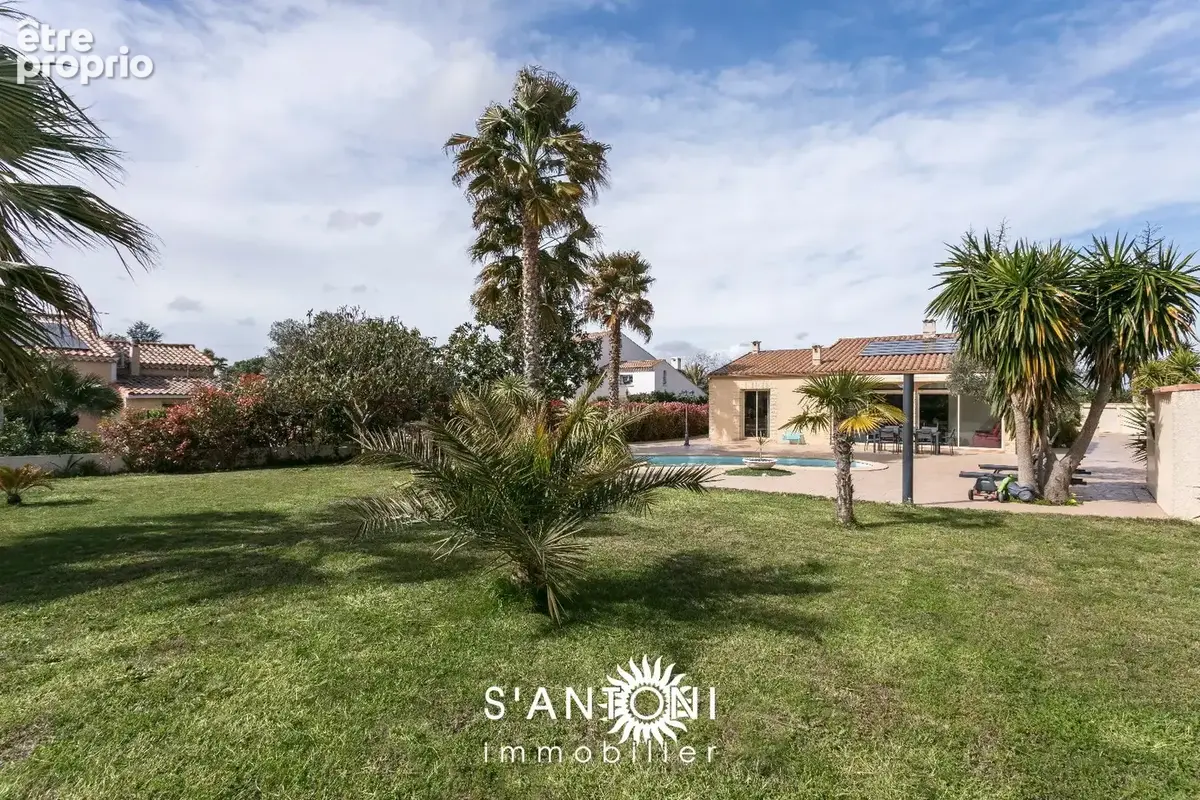 LE GRAU D'AGDE, Magnifique Villa Plain pied de style Languedocienne de 160m² hab. sur une parcelle de 1357m² avec double garage - photo 5