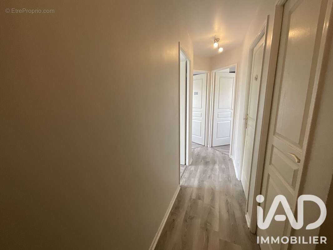 Maison 130 m² à Cesson  - photo 7