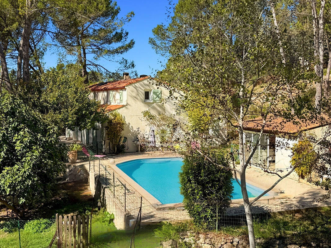 Maison à CABRIES