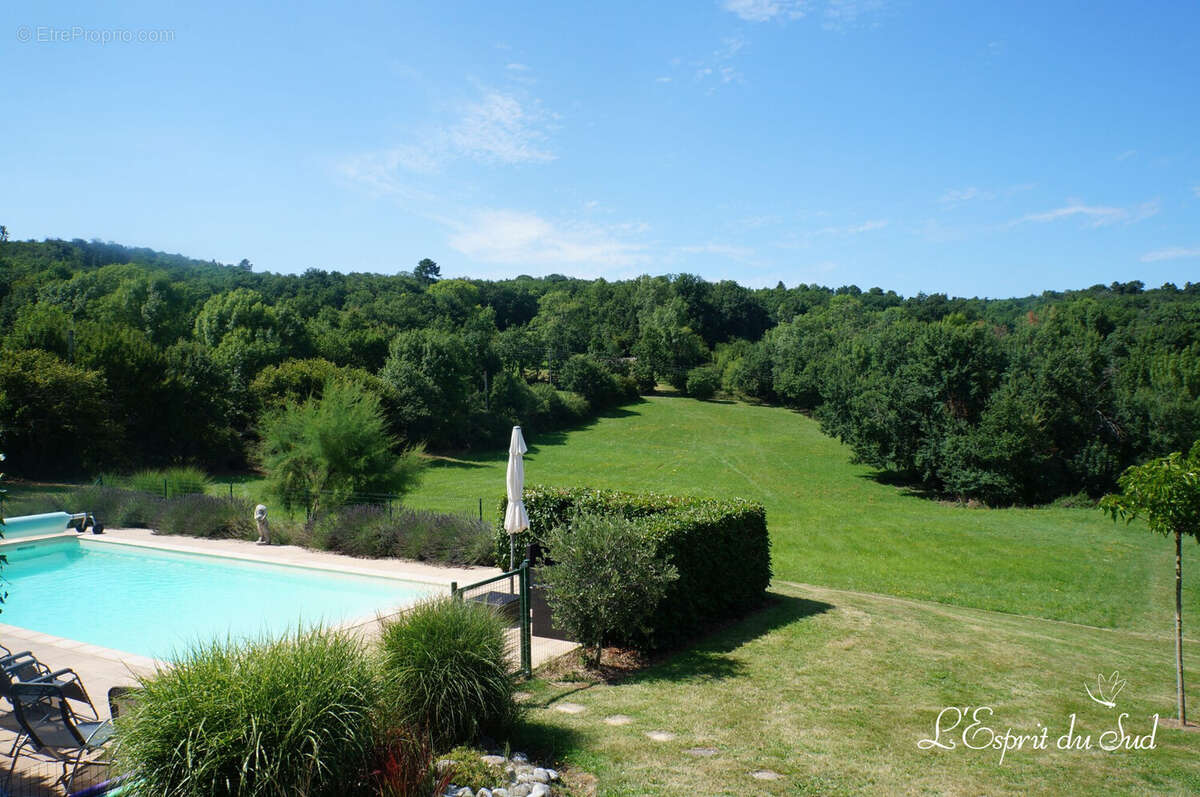 Maison à CAHUZAC-SUR-VERE