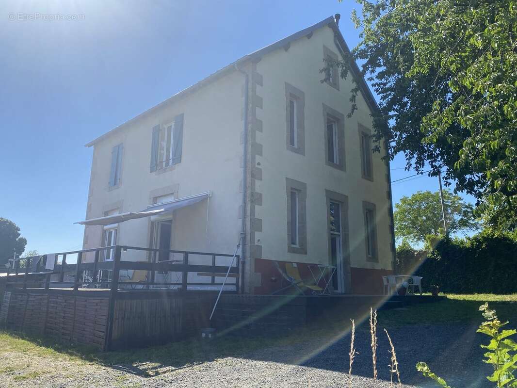 Maison 140 m² à Chamberet  - photo 6