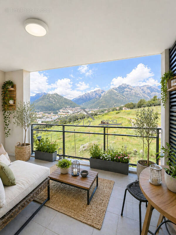 Appartement à CORTE