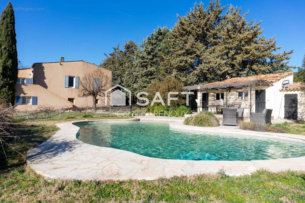 Maison 150 m² à Puyvert  - photo 2