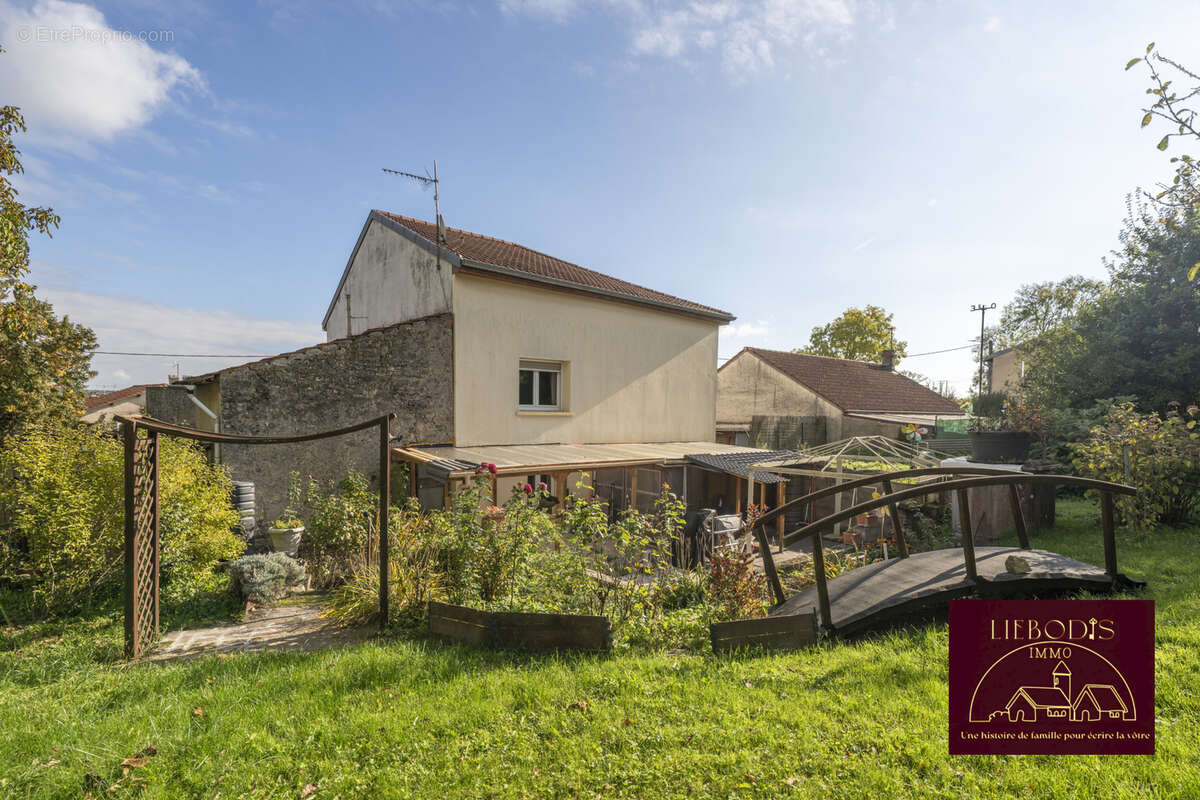 Maison indépendante pleine de potentiel - photo 11