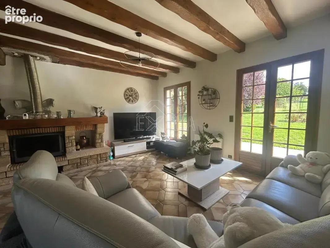 Maison T7 de 158 m² sur terrain plat de 1400 m² avec double garage et carport à Blaru - photo 8