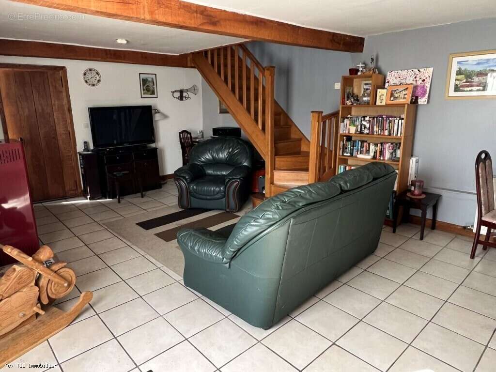 Maison à CELLEFROUIN