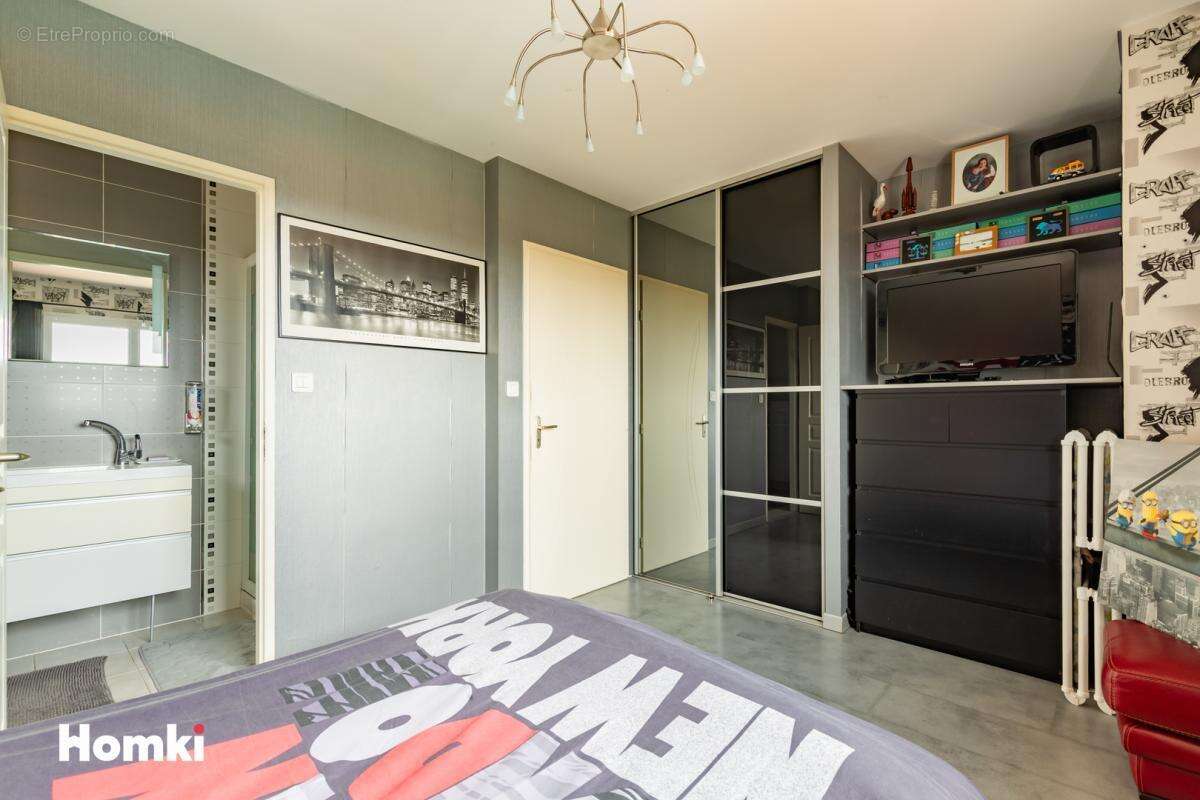 Maison à BRUGUIERES