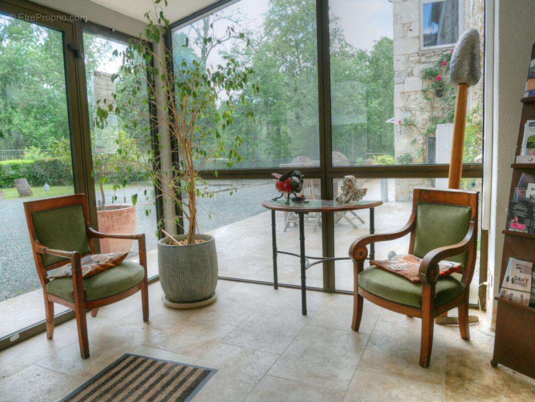 Commerce à MONFLANQUIN