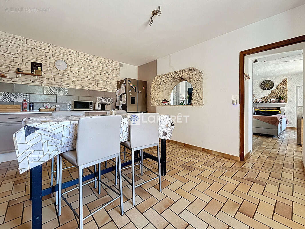 Maison à THENEZAY