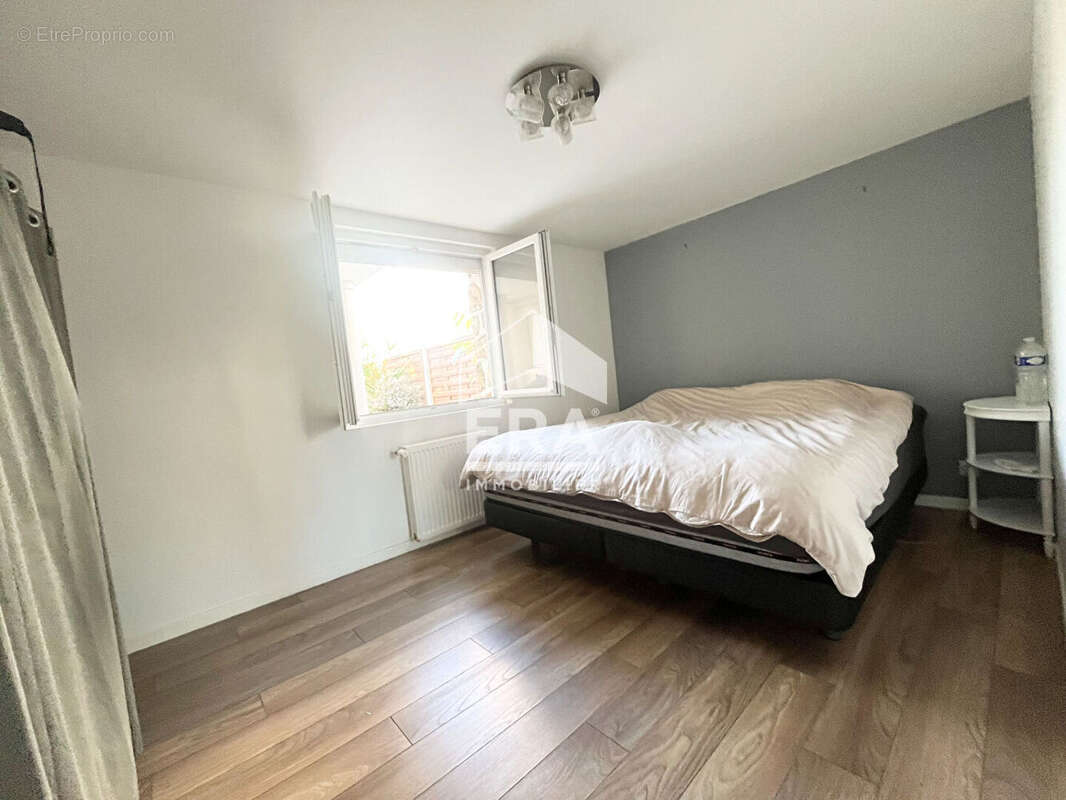 Maison à SARTROUVILLE