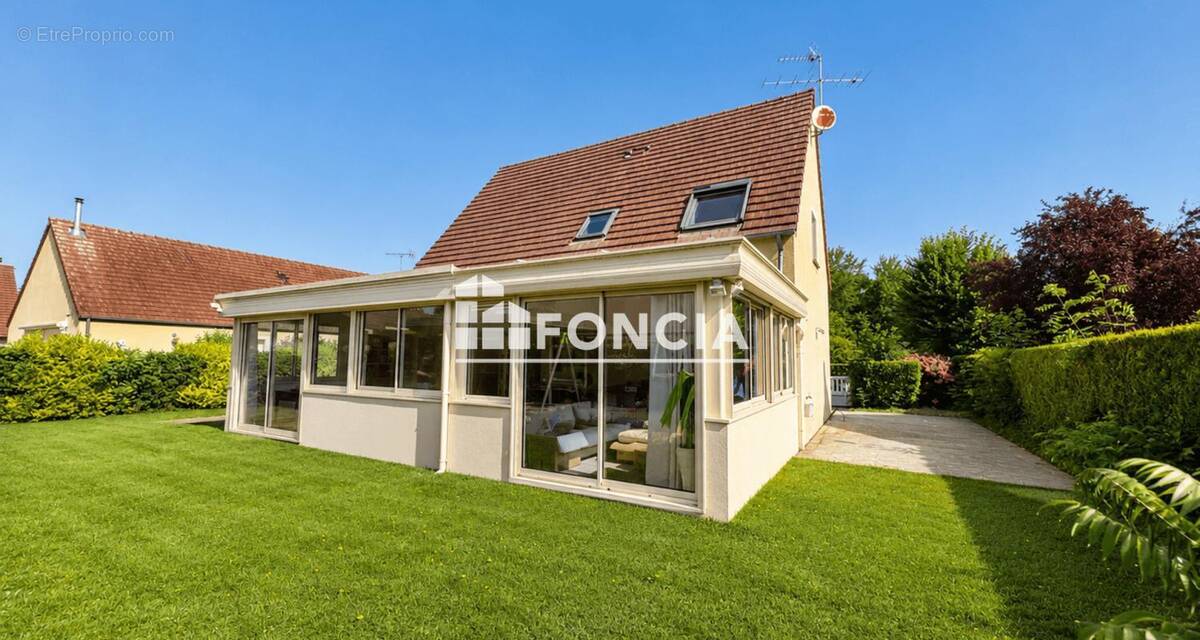 Maison à MEZIDON-CANON