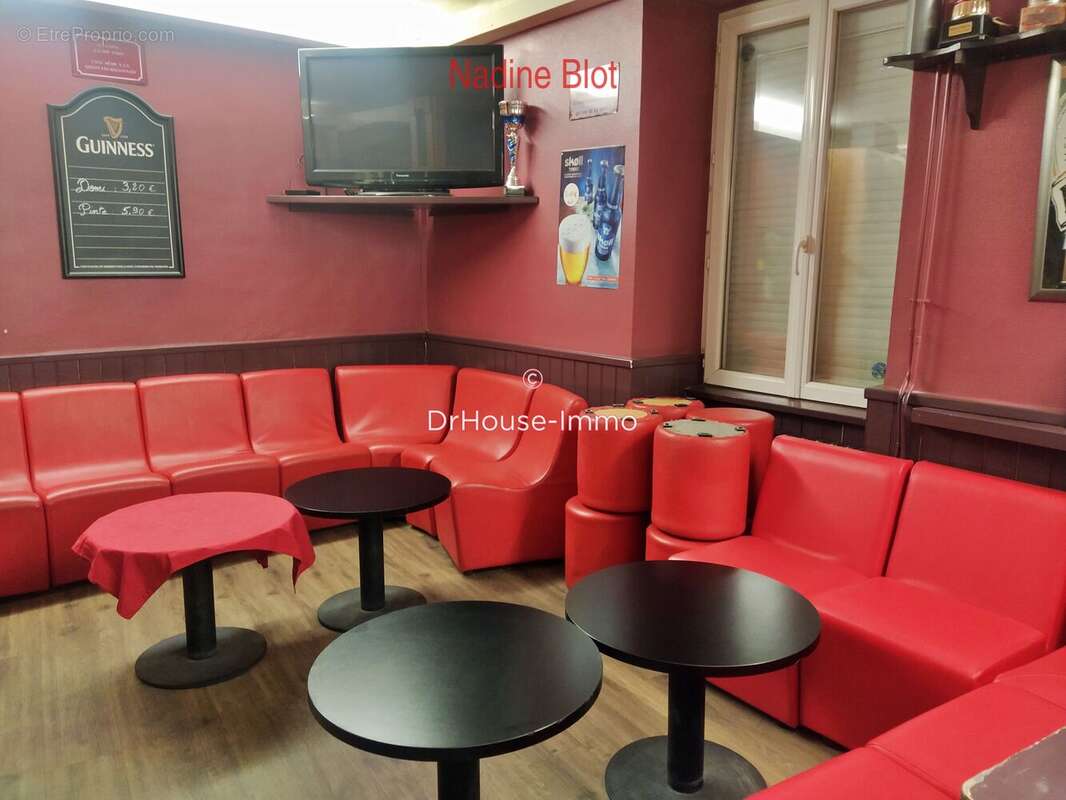 Commerce 205 m² à Saint-Martin-Des-Tilleuls  - photo 14