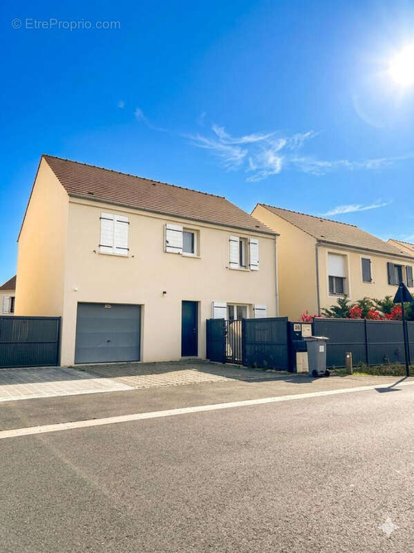 Maison à RUBELLES