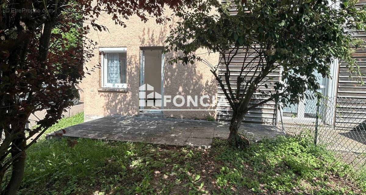 Appartement à LEVES